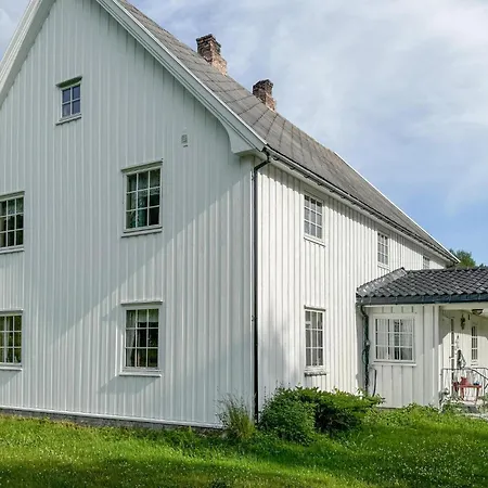 Stunning In Engerdal With Wifi Holiday home