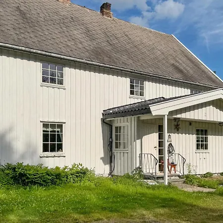 Stunning In Engerdal With Wifi Hébergement de vacances *